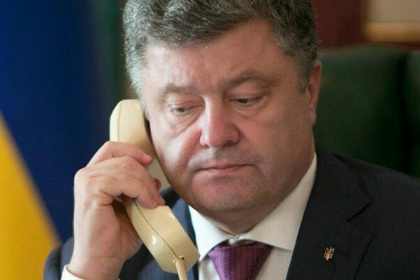 Петро Порошенко провів телефонну розмову з Дональдом Туском