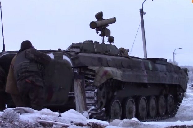 Танкова атака на український блокпост під Дебальцевим (Відео)